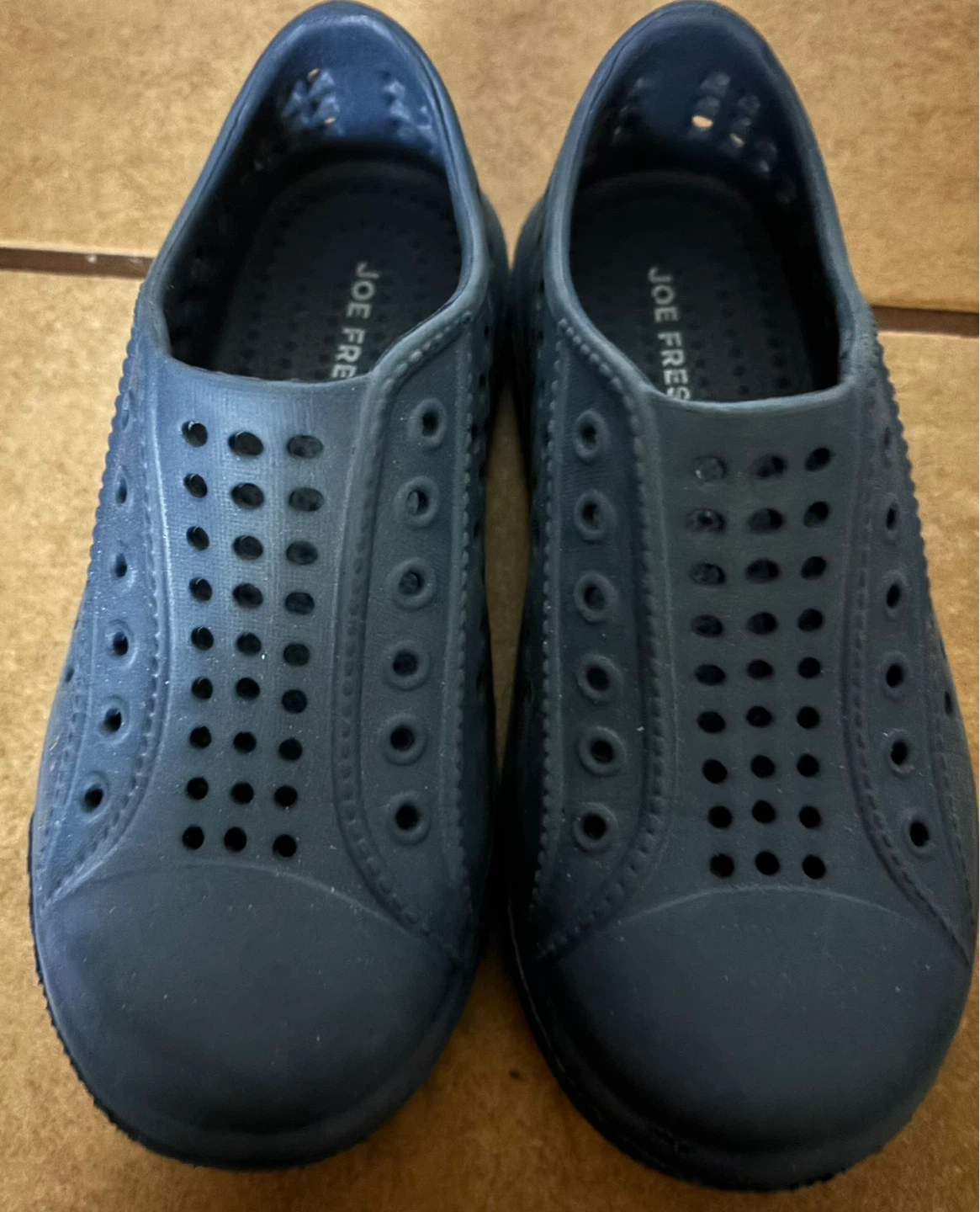 Joe Fresh Kids Water Shoes - Size 10