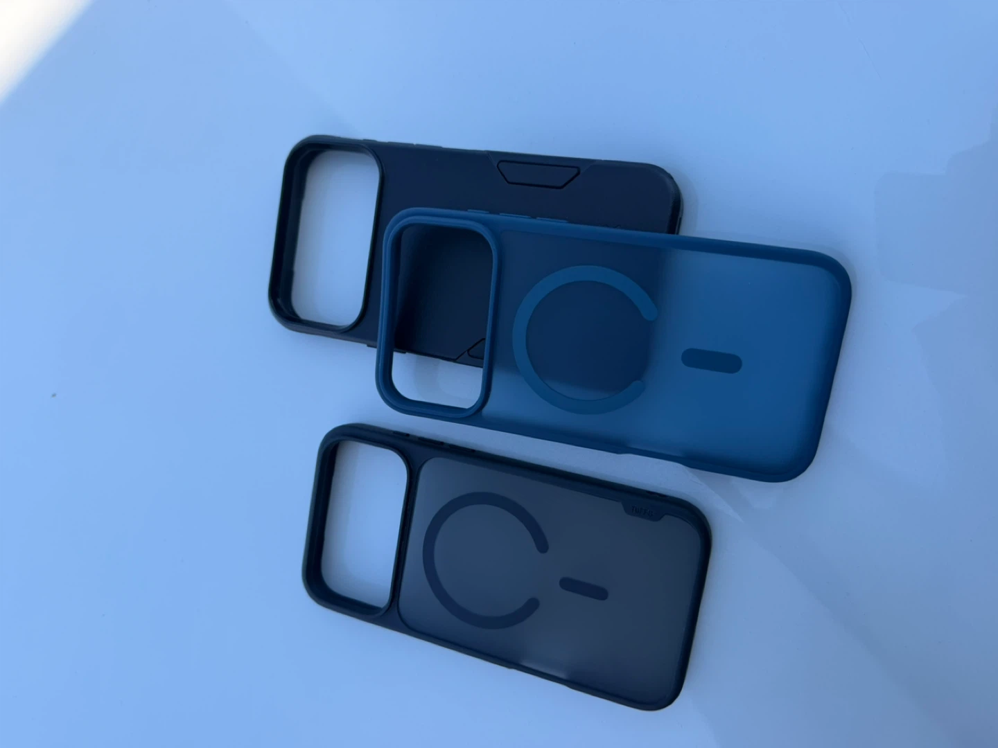OtterBox iPhone 17Pro Max Phone Cases (2x MagSafe, 1x Solid) - photo 2
