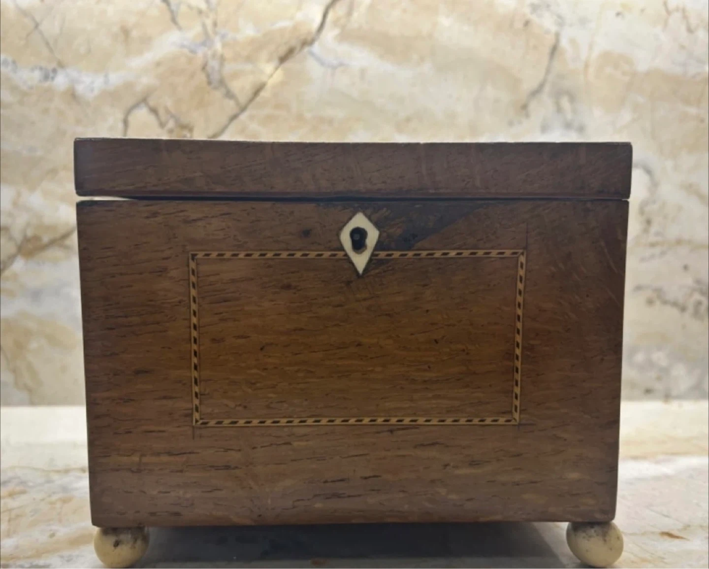 Late 18th c. English Adam Style Yew wood Tea Caddy - photo 2