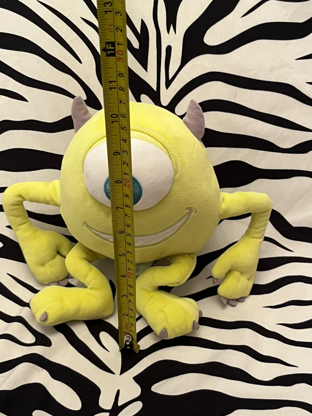 💚 Disney Store Monsters Inc. Mike Wazowski plush toy 💚 - photo 2