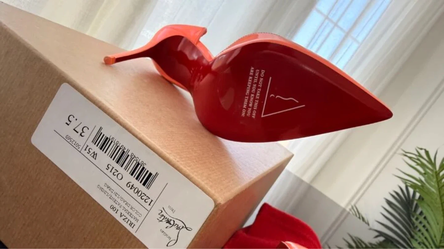 Christian Louboutin Iriza 100mm Patent Leather Heels Size 37.5 - photo 5