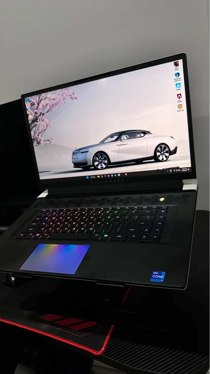 Alienware x17 - photo 2