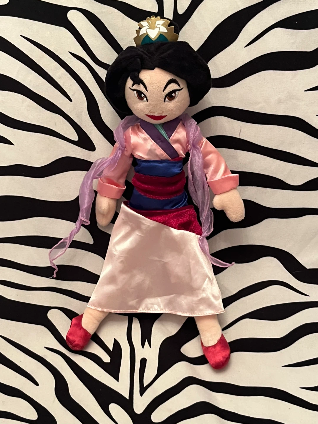 🖤 Disney Store Mulan Plush Doll 🖤