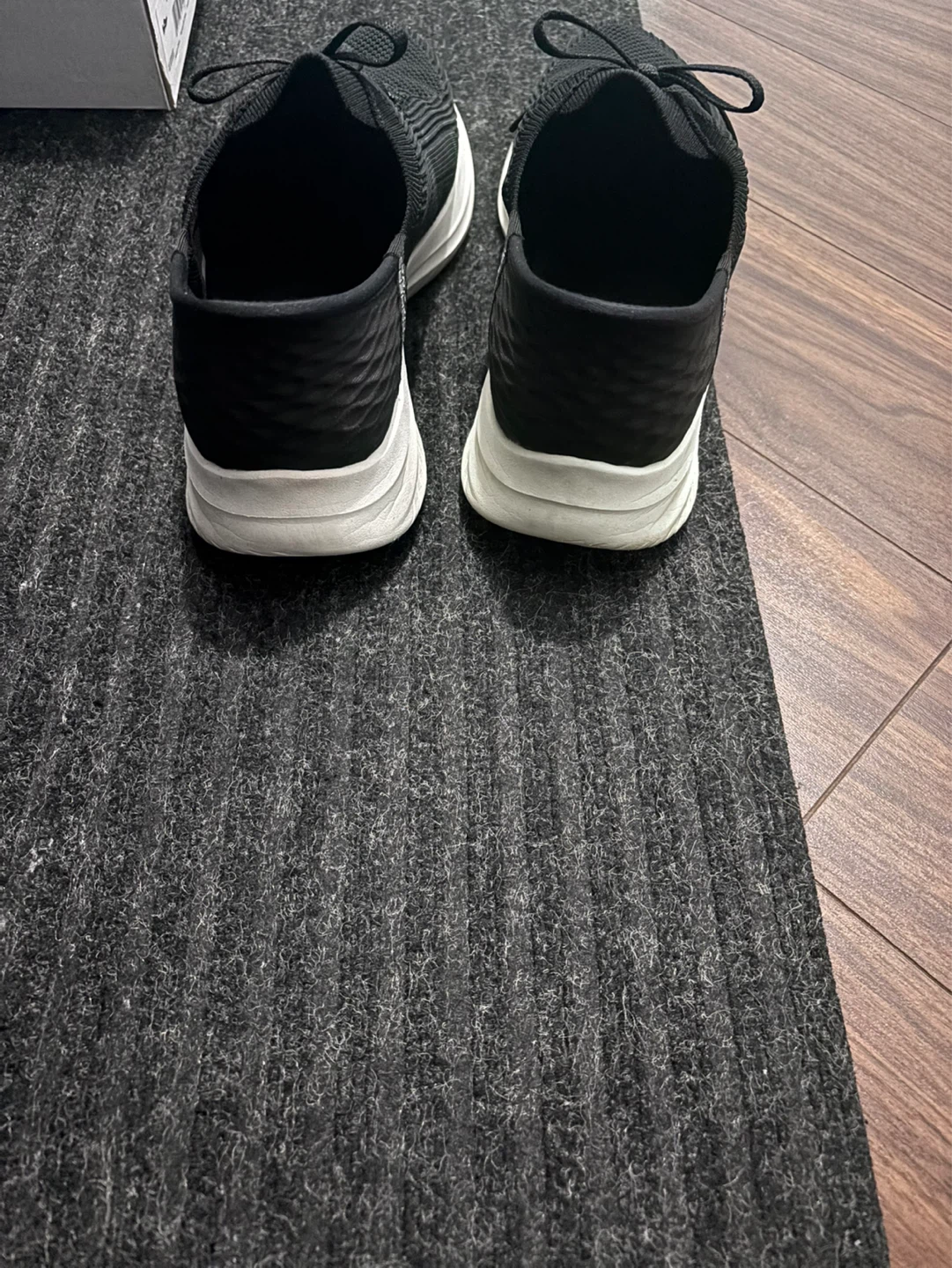 Women’s Skechers Slip-ins - photo 2