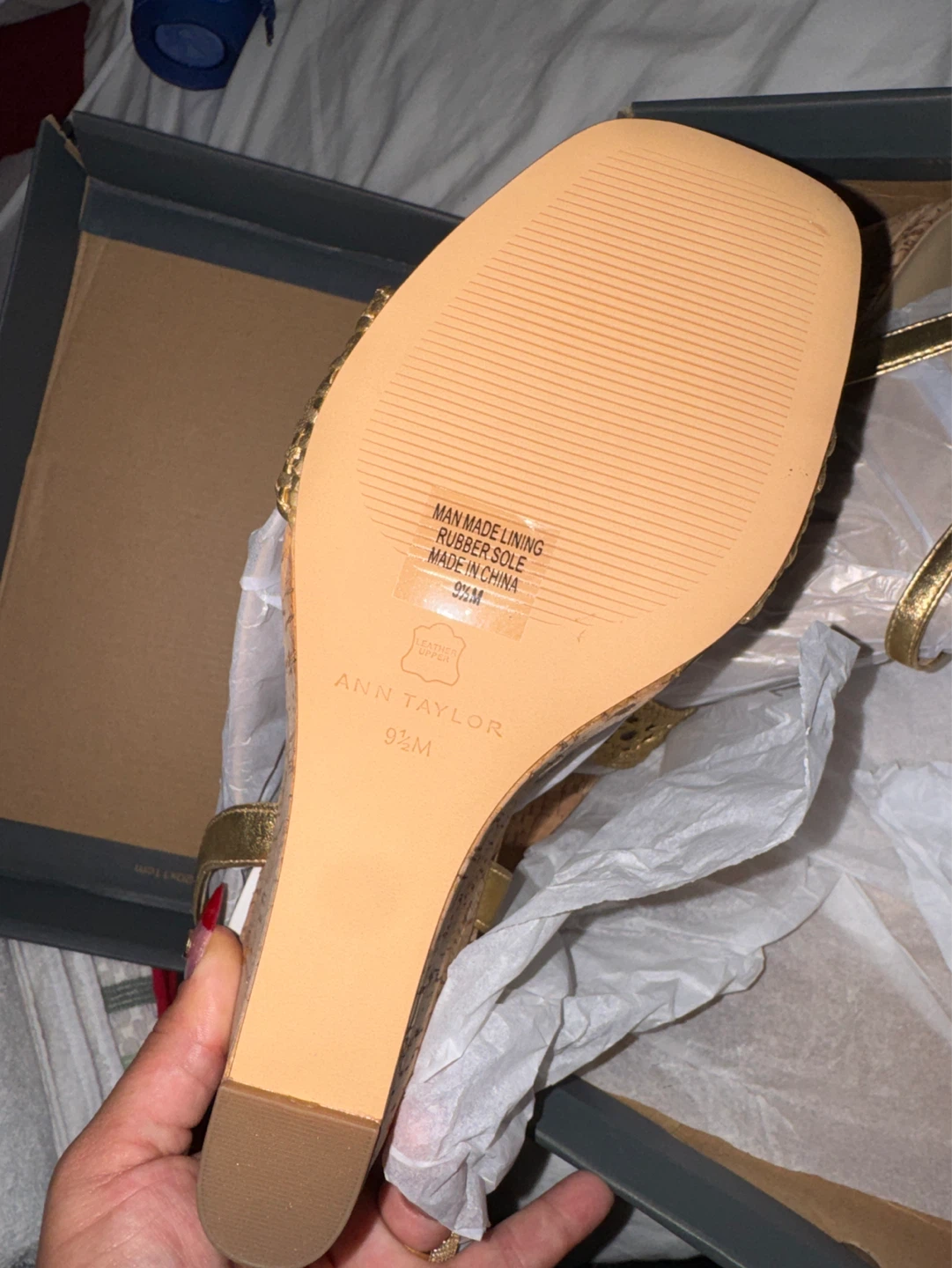 Ann Taylor Gold Wedge Sandals Size 9.5M - photo 3