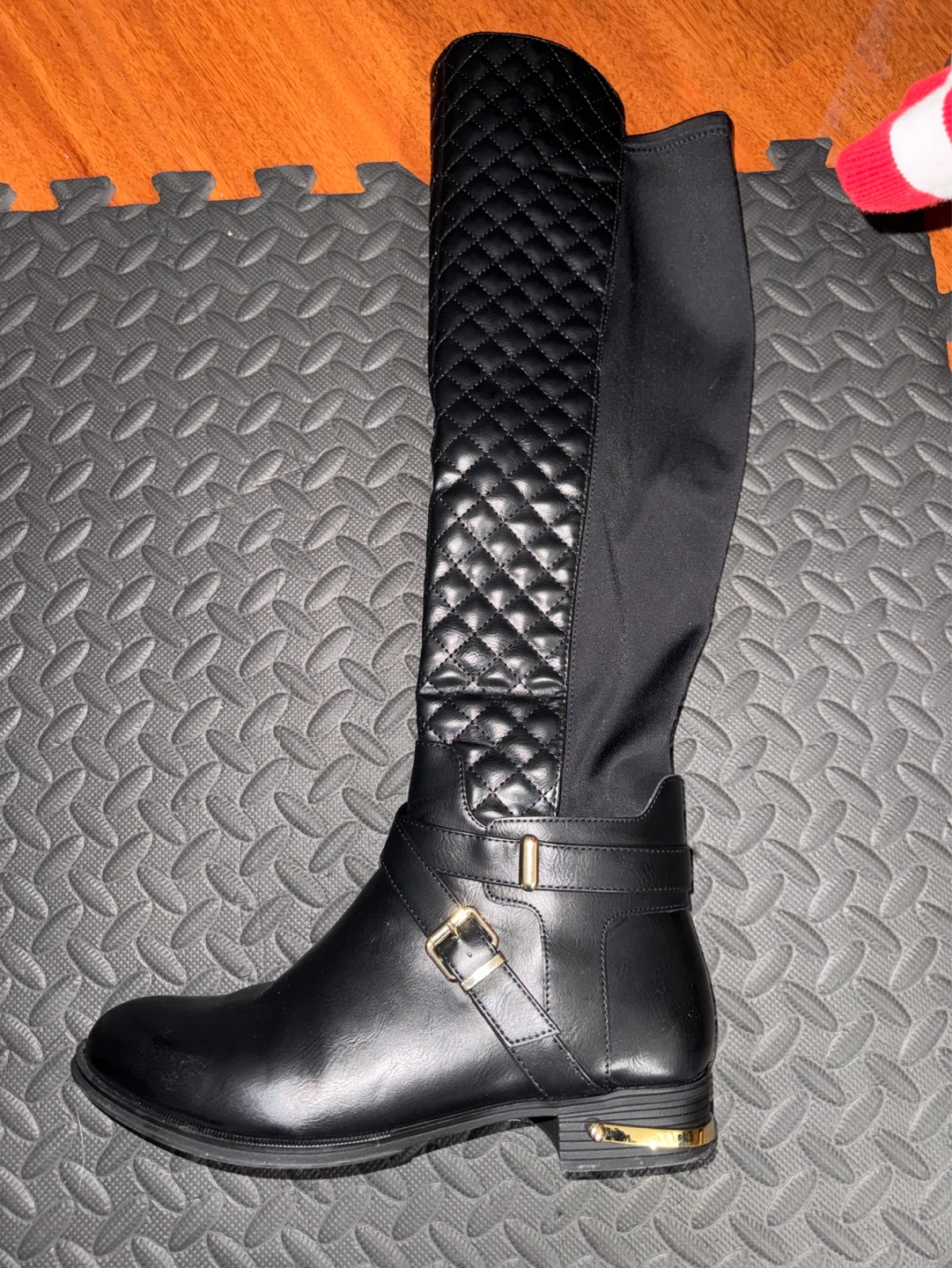 Annbeth  Black Quilted Knee-High Boots Size US 10