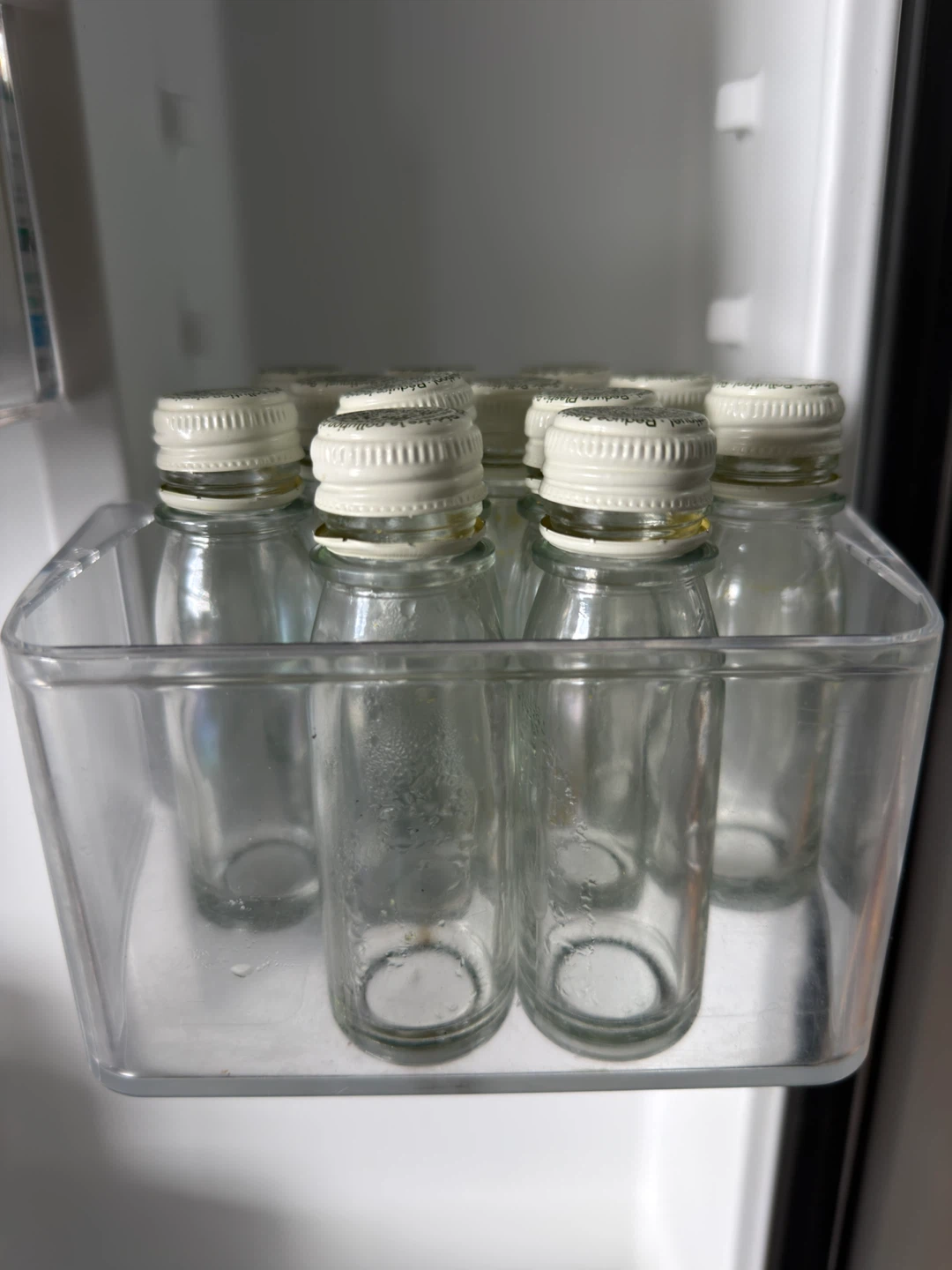12 Empty Glass Bottles with Caps - 60ml - photo 2