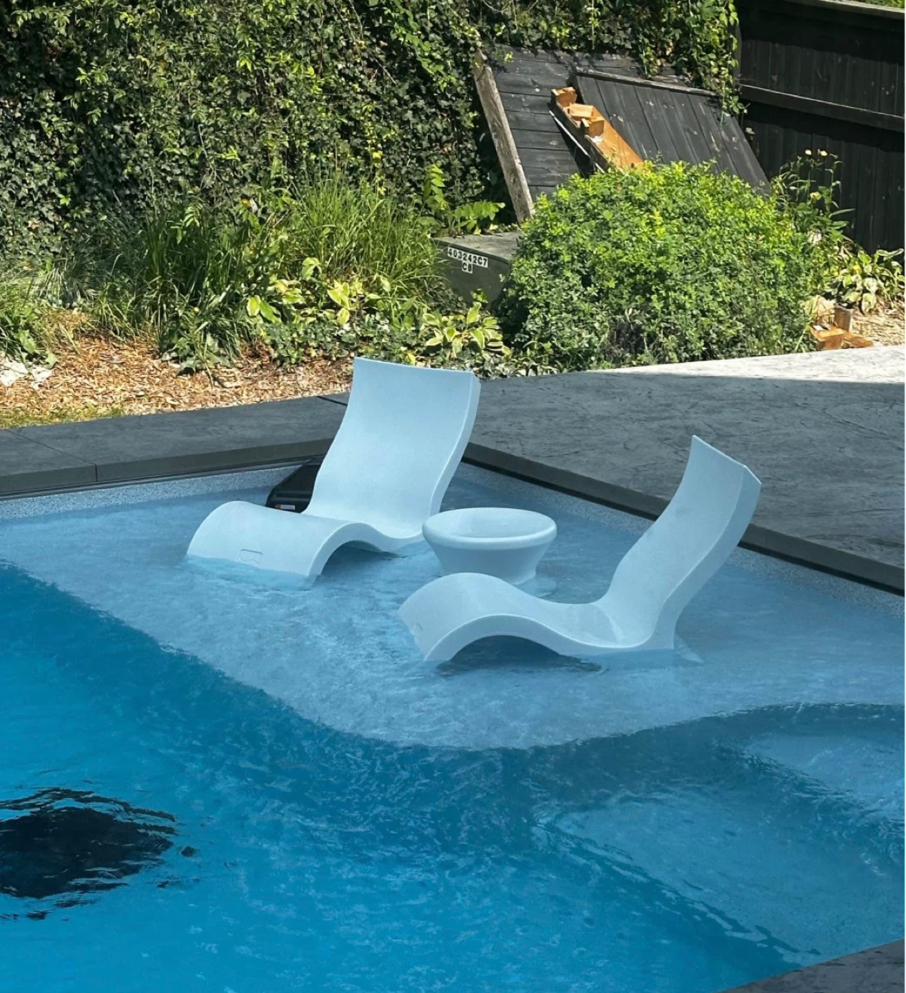 Ledge Lounger Side Table Set - signature series high back