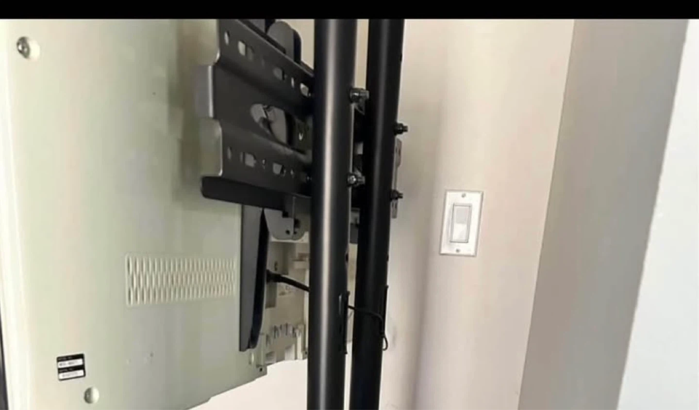 Sony NSX-40GT1 TV with Rolling Stand - photo 4