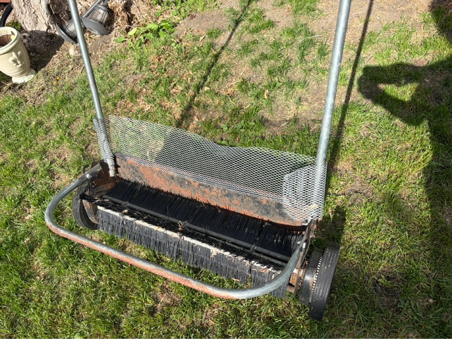 Free Lawn Sweeper - For Parts or Repair - photo 2