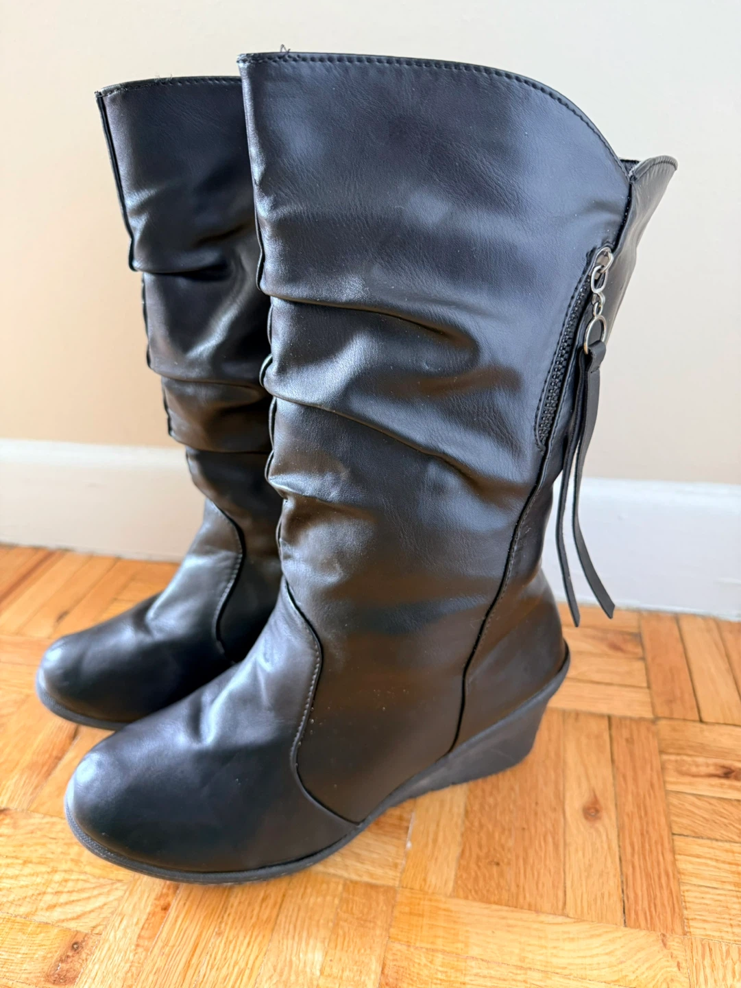 Black Ruched Wedge Boots - photo 5