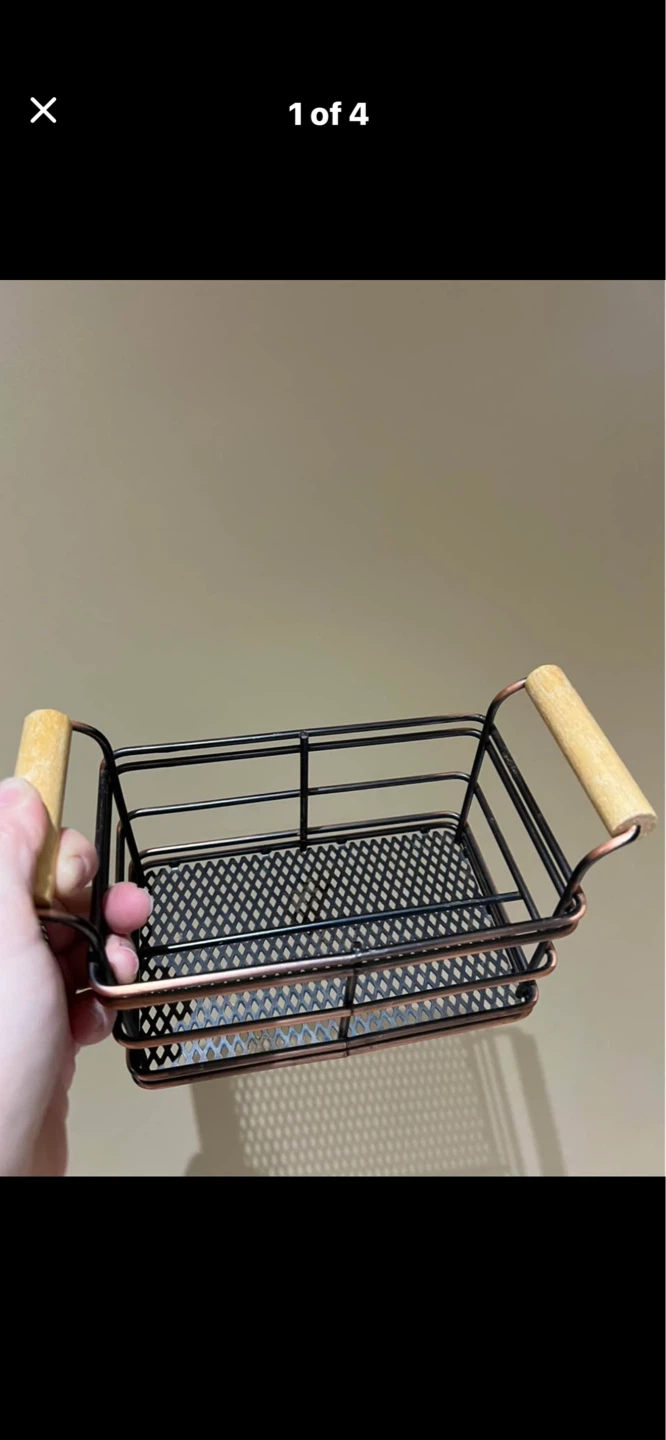 Metal Wire Basket with Wooden Handles
