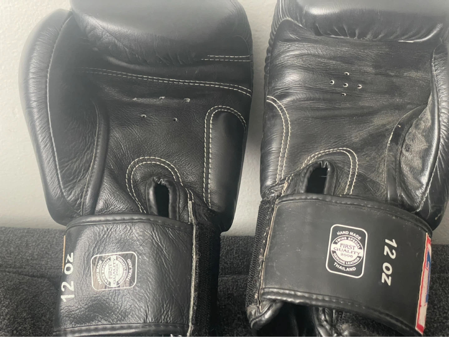 Twins Special Boxing Gloves - Black - 12 OZ - photo 5
