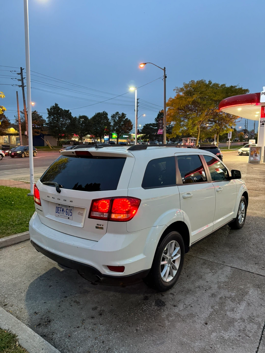 White 2015 Dodge Journey SXT - photo 2