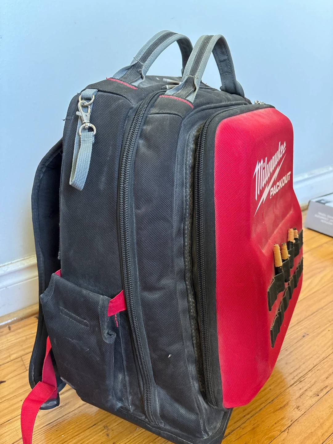 Milwaukee PACKOUT Rolling Tool Bag Backpack