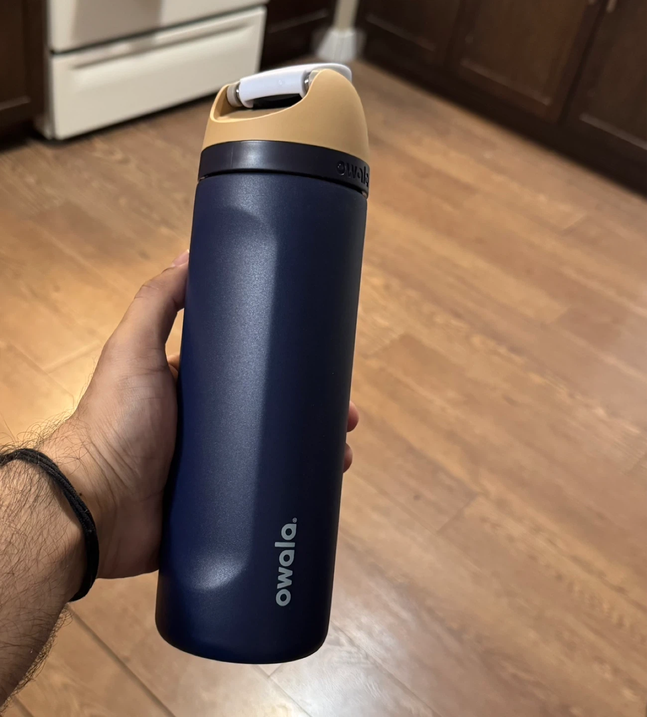 *NEW* Owala 24oz Water Bottle