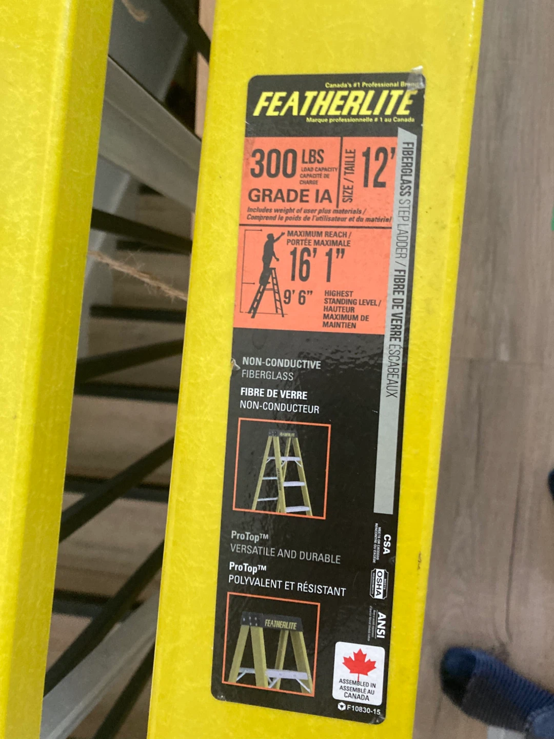 Featherlite 12 foot fibreglass step ladder - photo 2
