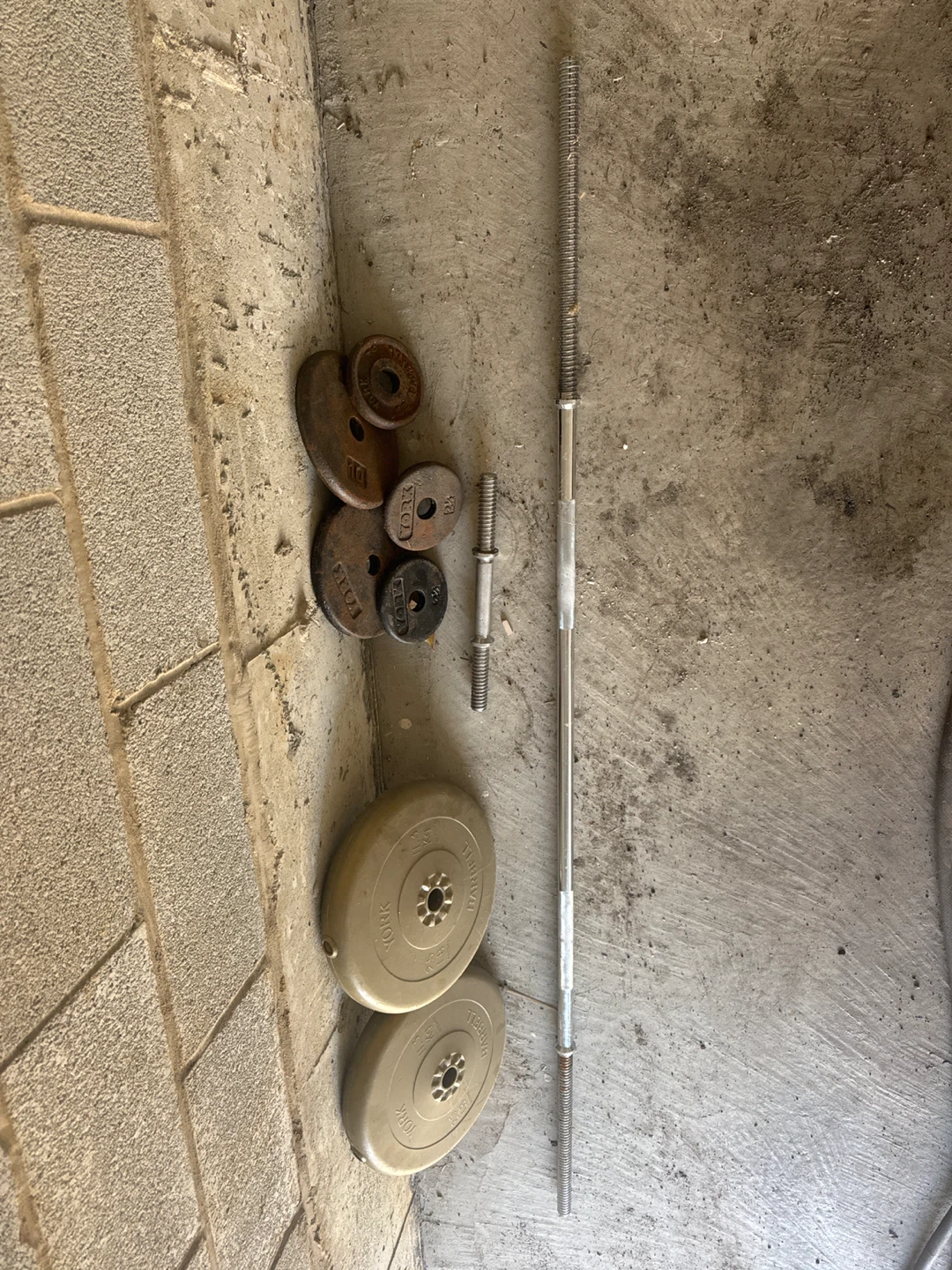 York Barbell Weight Set with Barbell - photo 3
