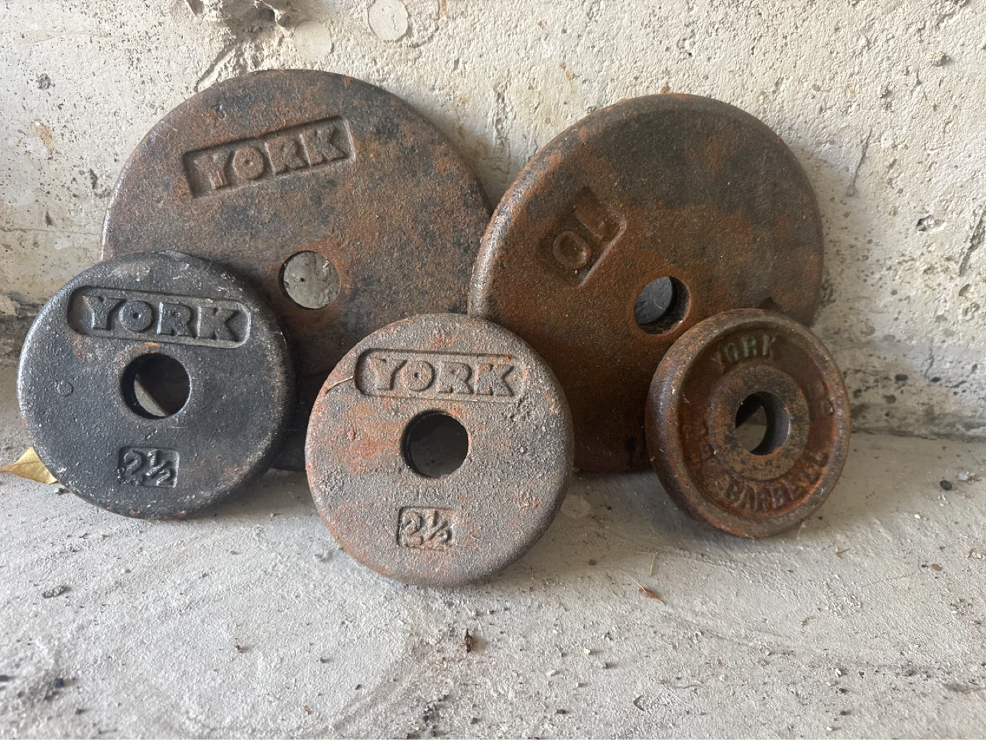 York Barbell Weight Set with Barbell - photo 2