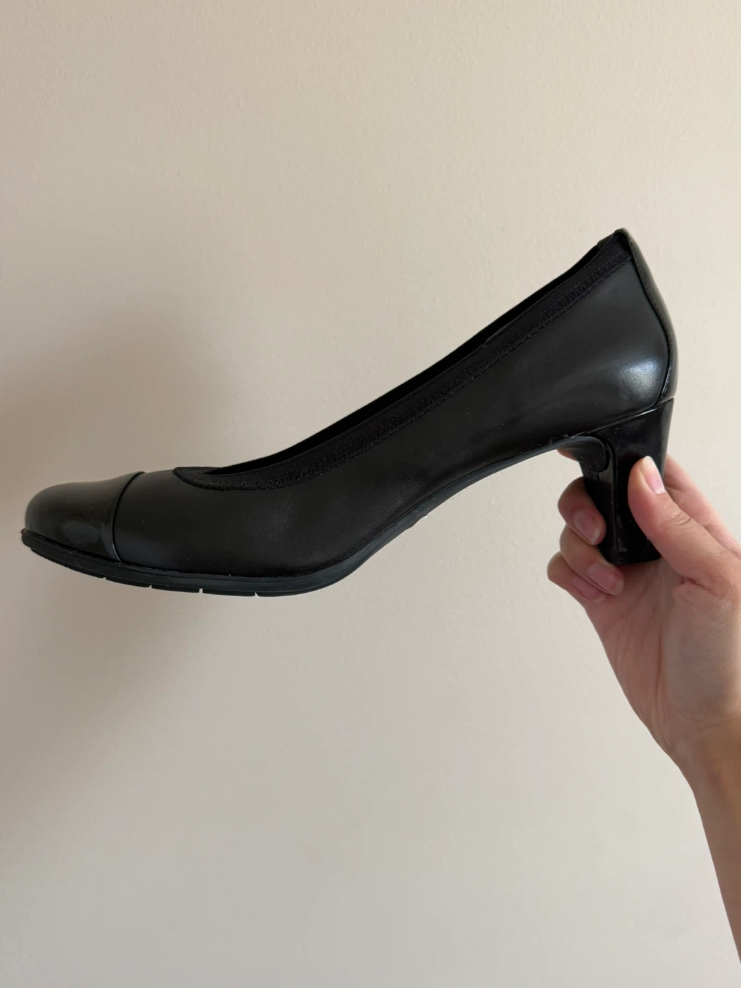 Black Leather Heels - WIDE Size 10 - photo 5