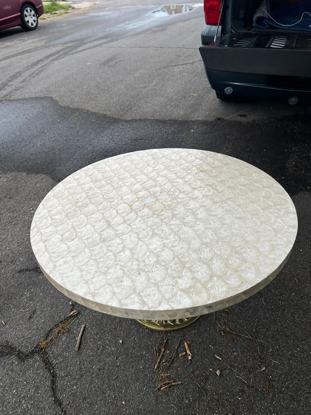 Round Capiz Shell Coffee Table with Ornate Brass Base - photo 2