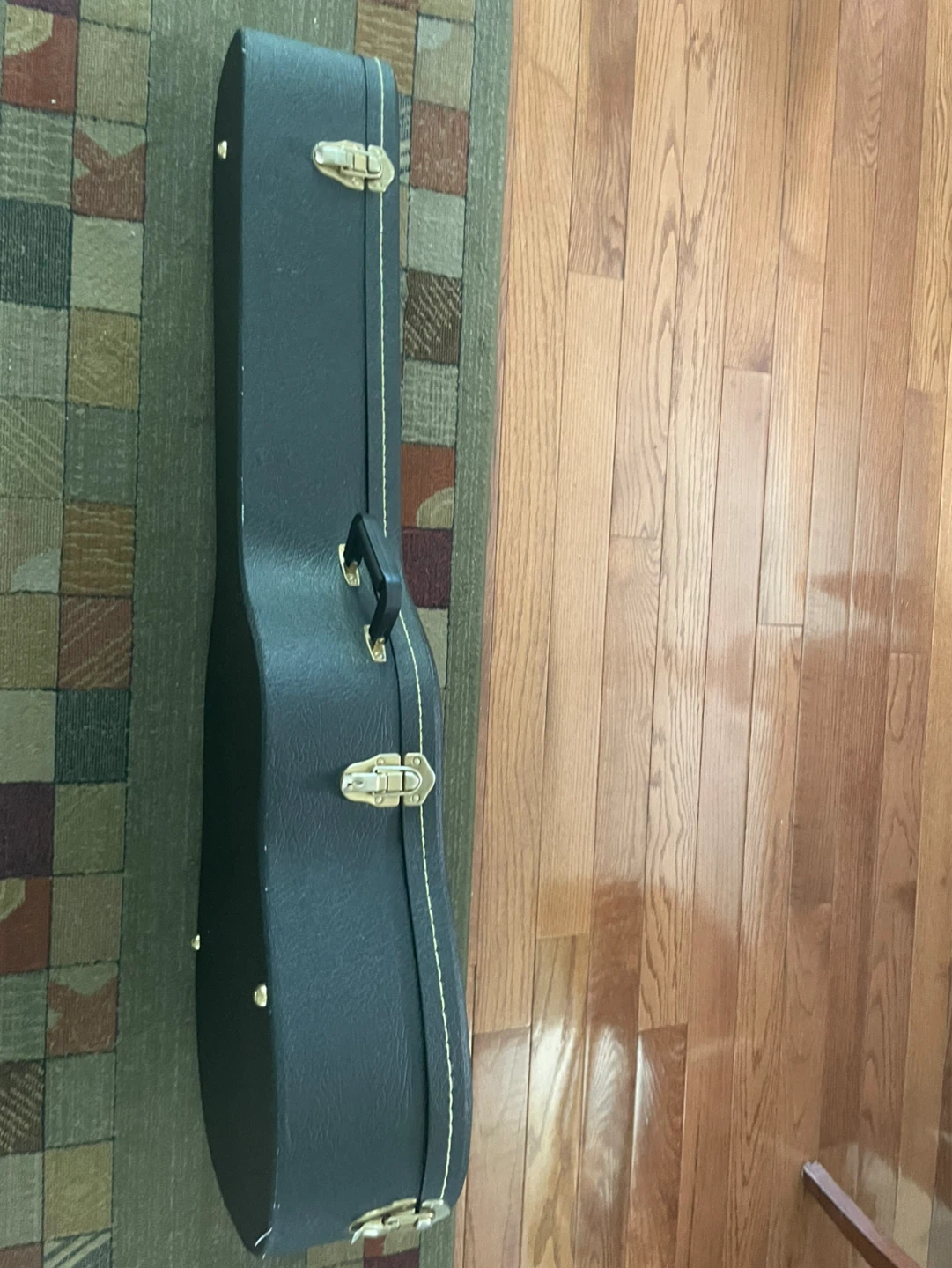 Takamine Acoustic Guitar with Case model number EG 320C