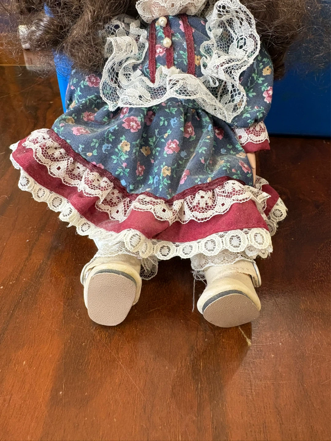 Maggie Doll Collection 1999 Limited Edition Porcelain Doll - photo 3