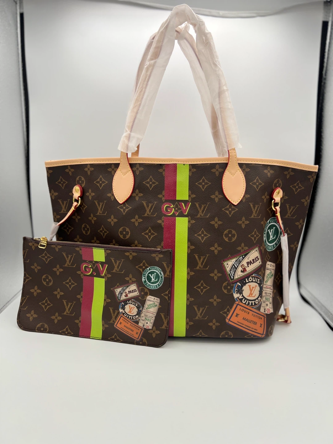 Louis Vuitton Neverfull Tote Bag with Pouch