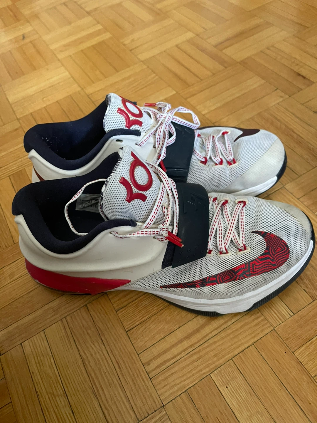 Nike KD Trey 5 V Men's Basketball Shoes