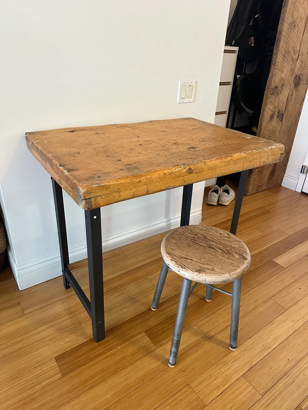 VINTAGE PINE WOOD SHOP CRAFT TABLE / OFFICE DESK W STOOL - photo 5