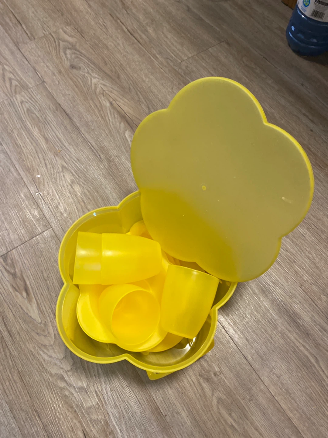 A yellow picnic set