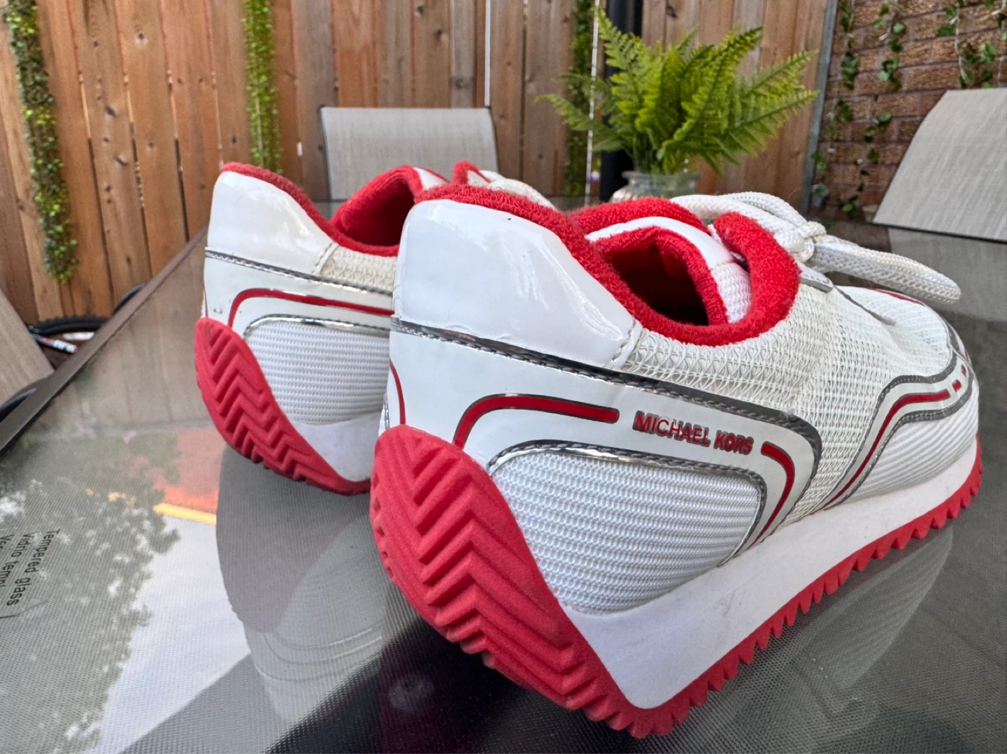 Michael Kors White & Red Sneakers - photo 5