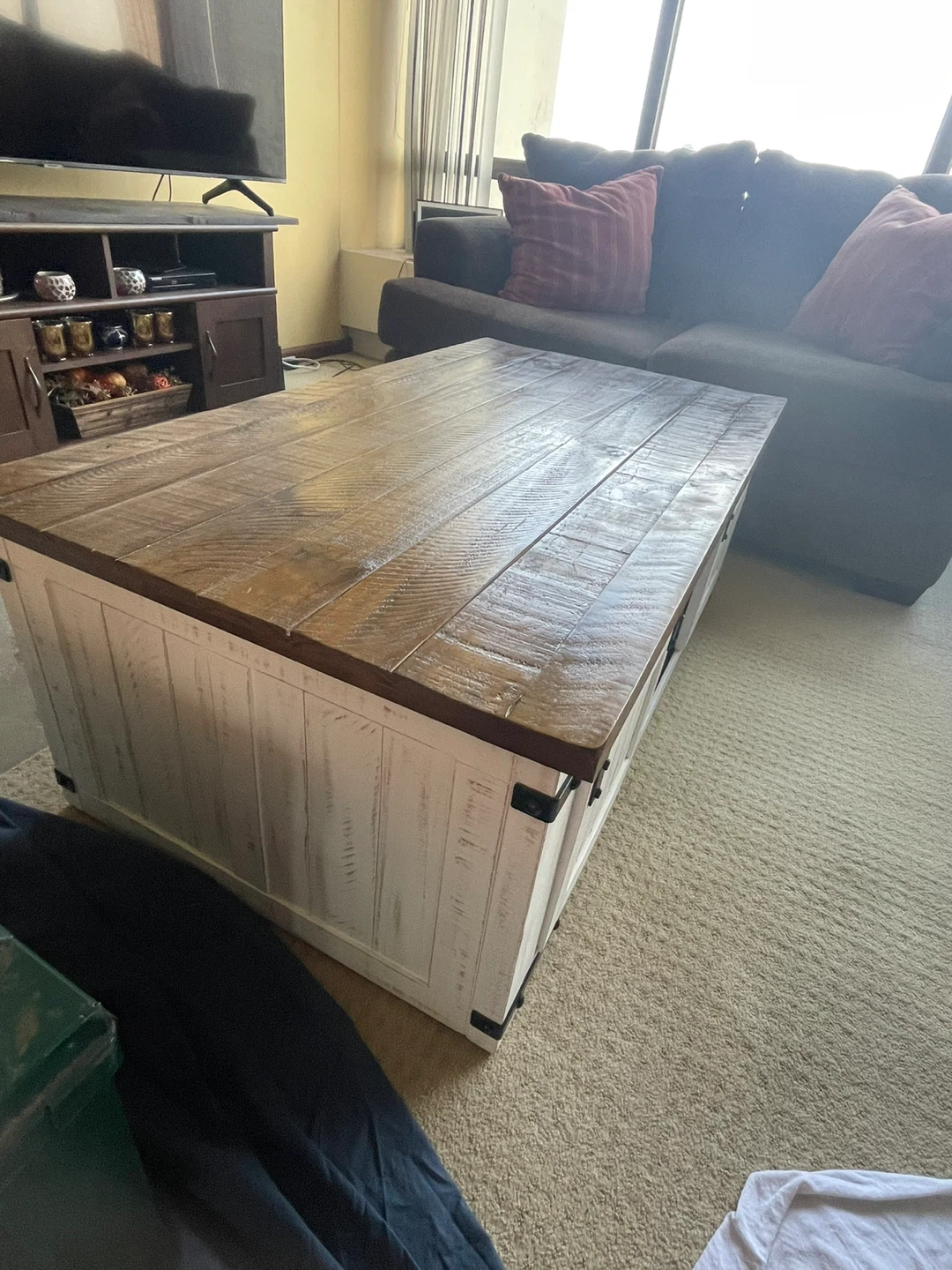 Farmhouse Coffee Table with Barn Doors - photo 2