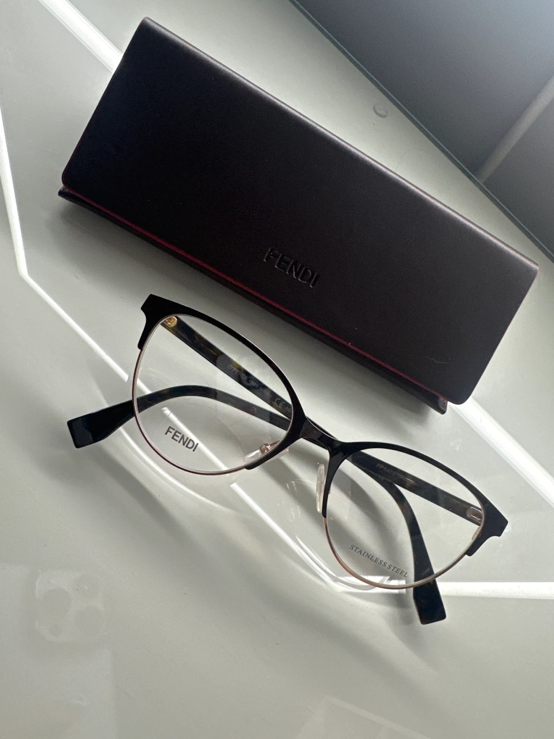 2 Fendis Opthalmic 1 Marc Jacobs