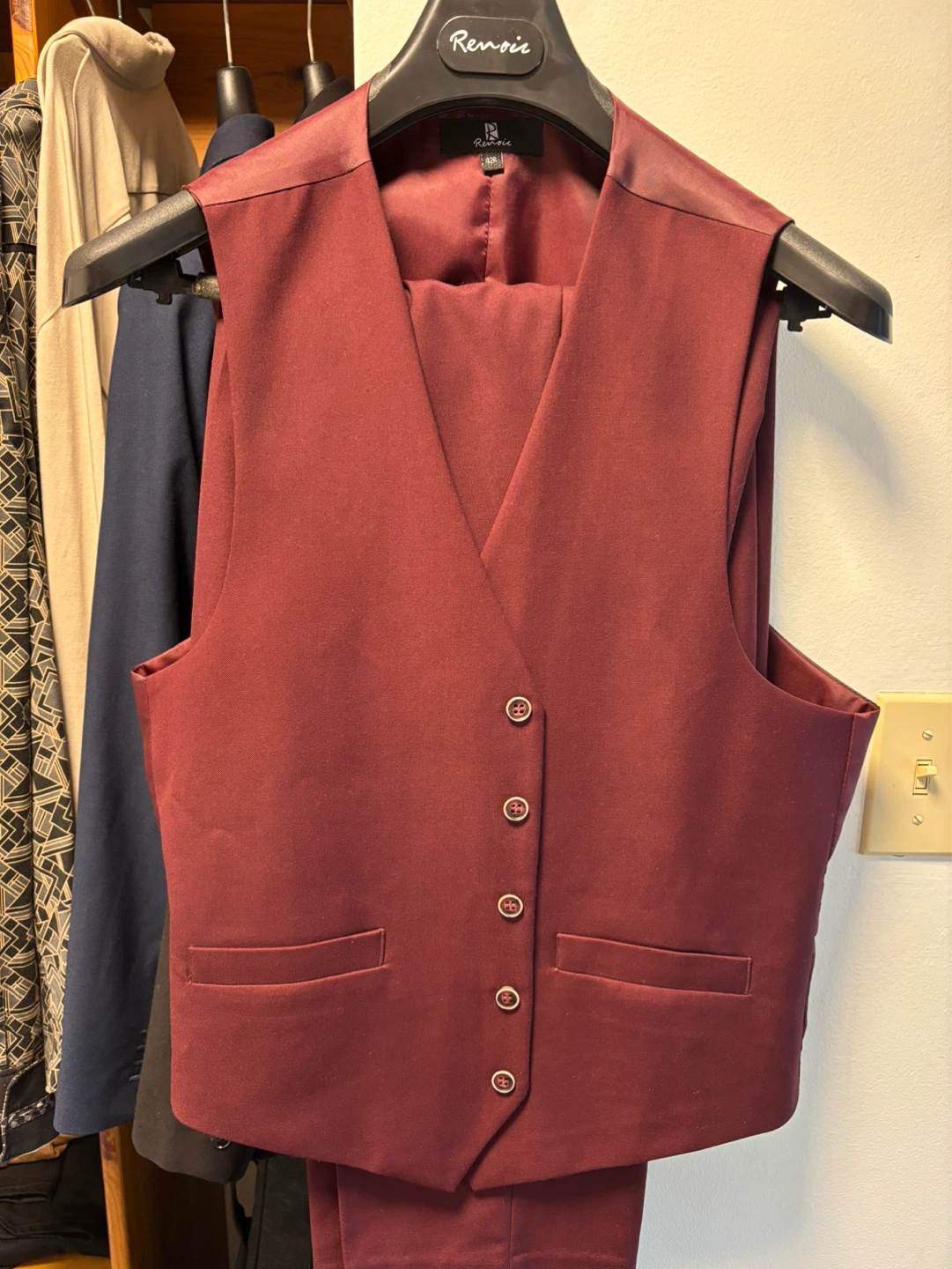 Renoir 201-8 Suit, Pants, & Vest - photo 2
