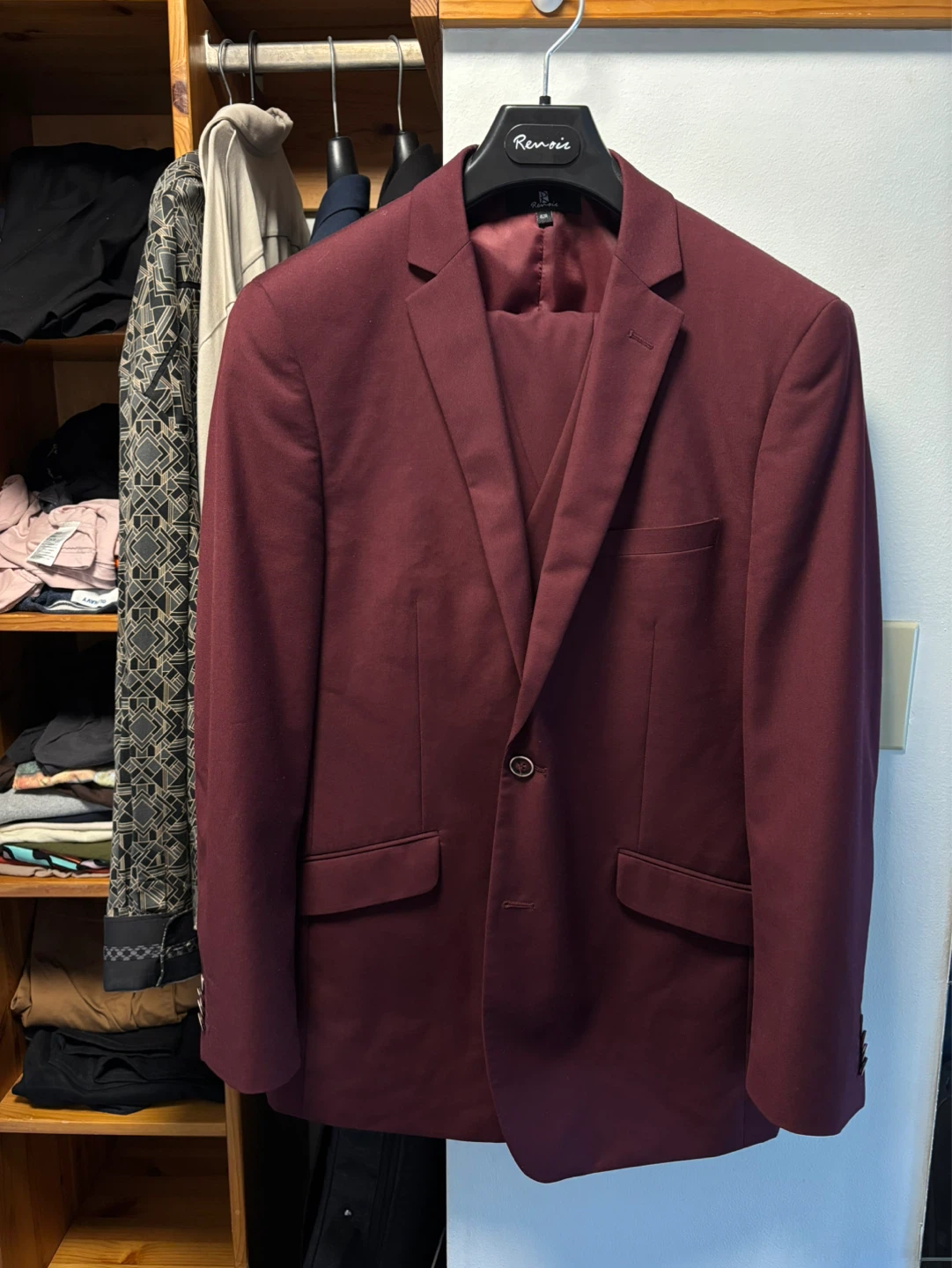 Renoir 201-8 Suit, Pants, & Vest