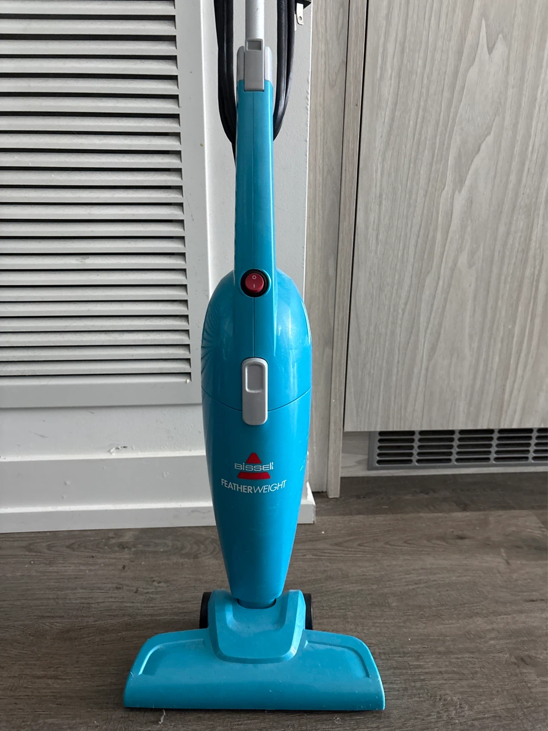 Bissell Featherweight Bagless Vacuum Cleaner - Blue - photo 2