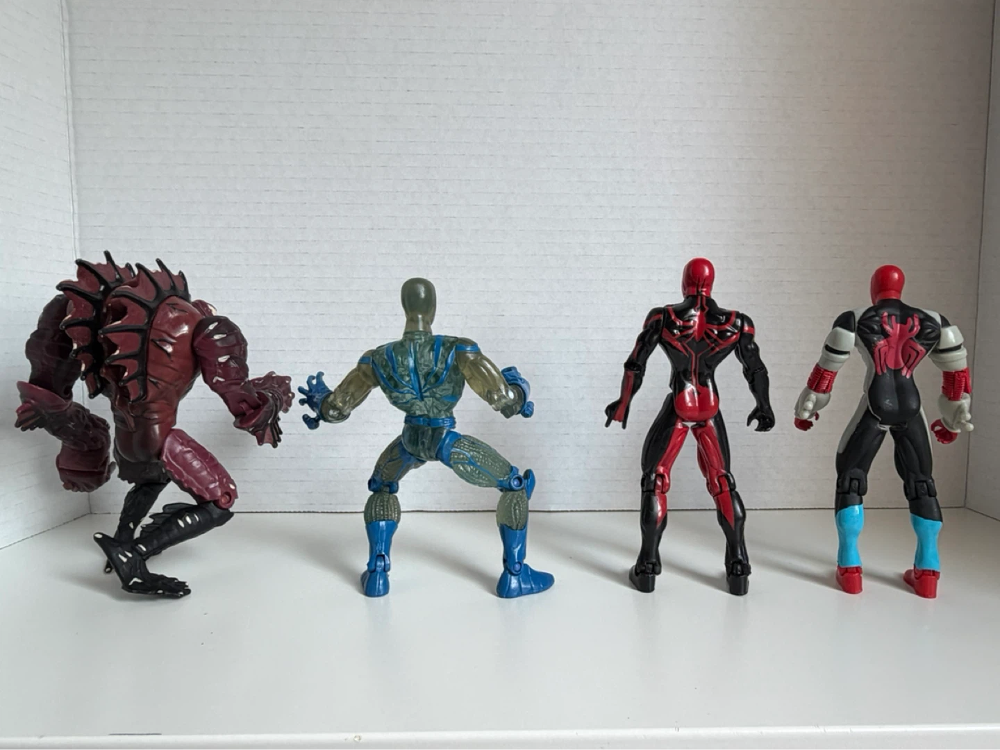 Toybiz Spider Man Classic 4 Pack 2001 Sea Battle - photo 5