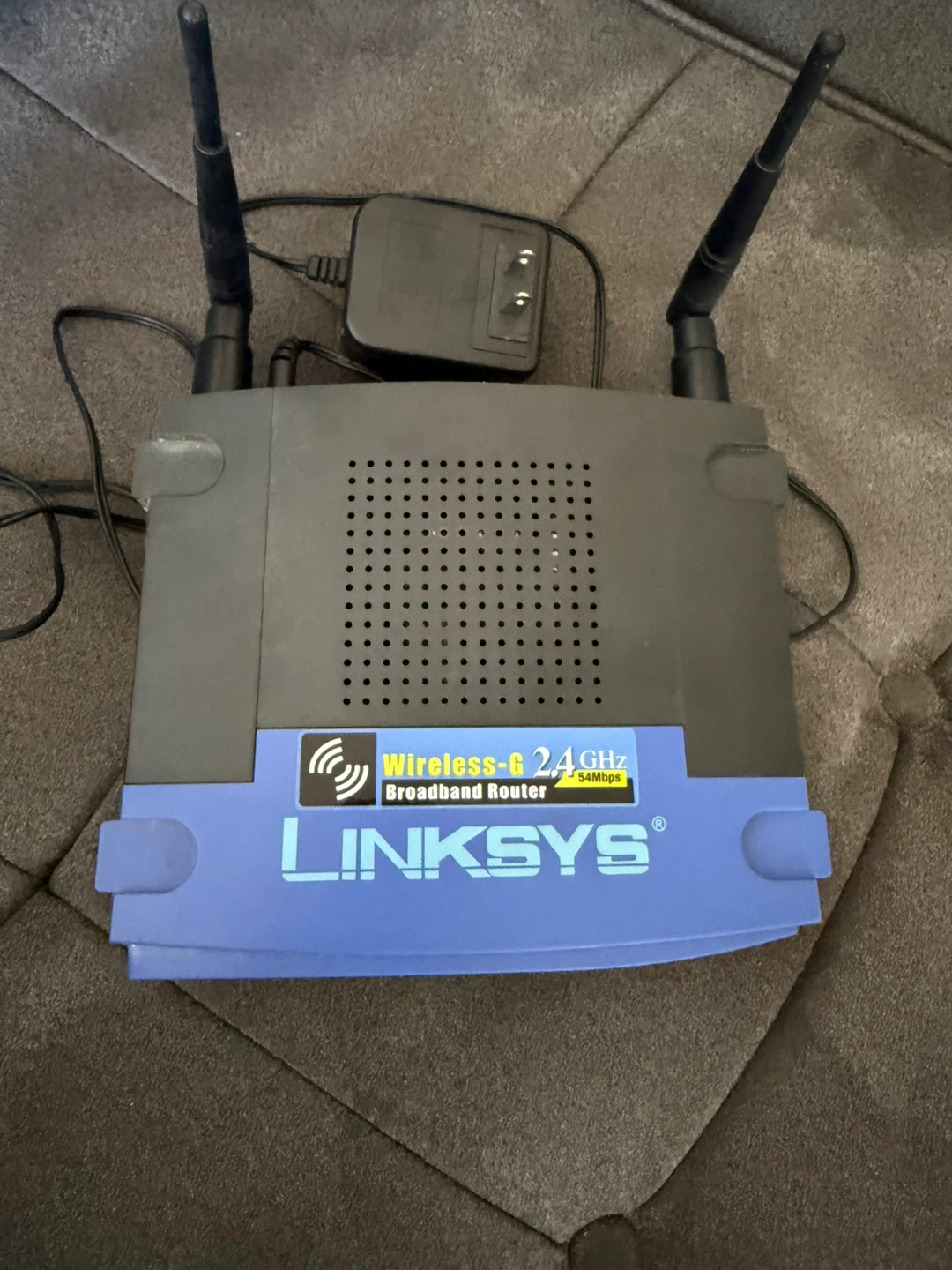 Linksys WRT54G Wireless-G 2.4GHz Router & Power Adapter - photo 2
