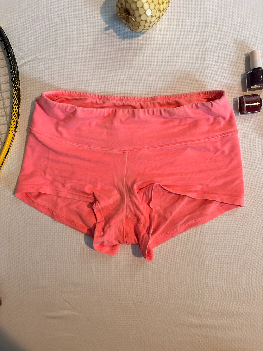 Lululemon Hotty Hot Shorts Size 6 Coral Pink - photo 3