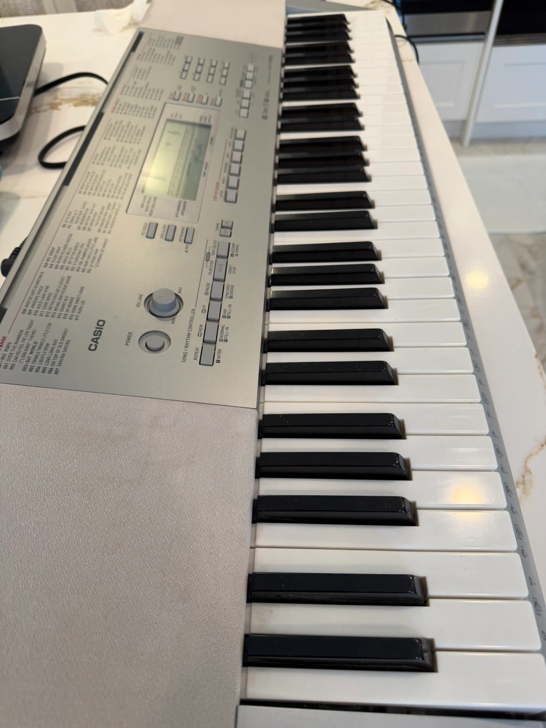 Casio LK-280 Keyboard - photo 2