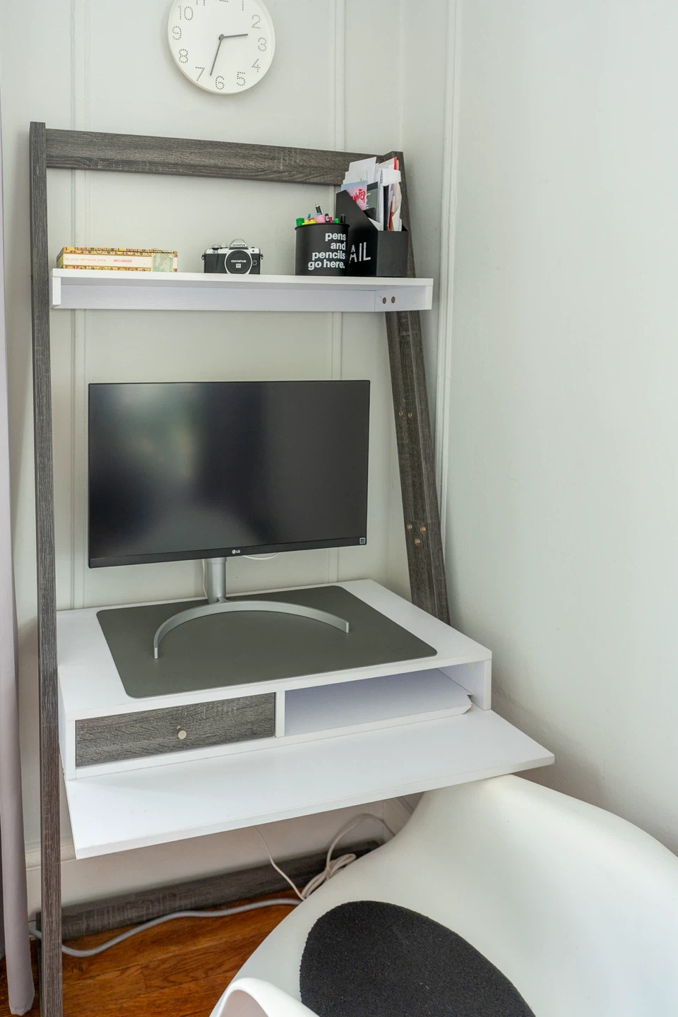 Ladder Desk with Shelving - photo 5