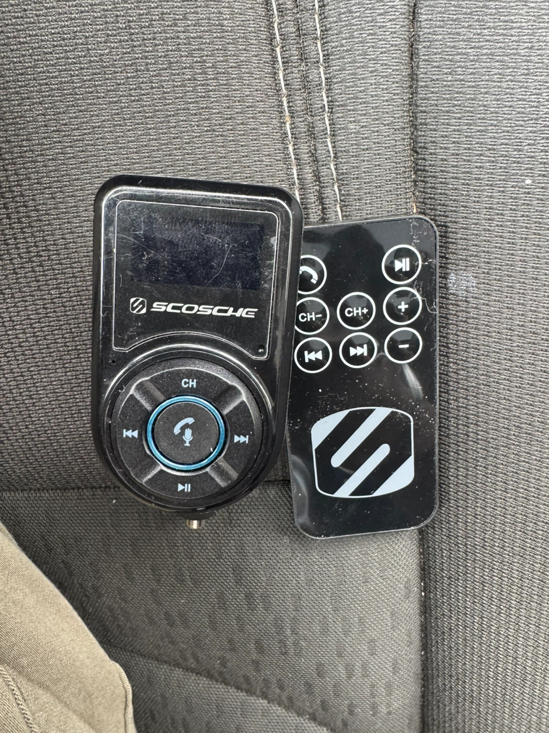 Scosche BTFM3 FM Transmitter with Remote - photo 2