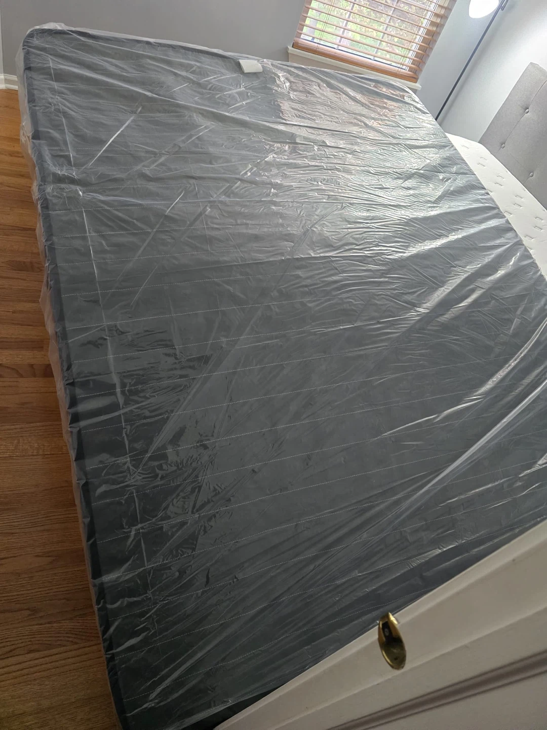 Queen Size Mattress - photo 2