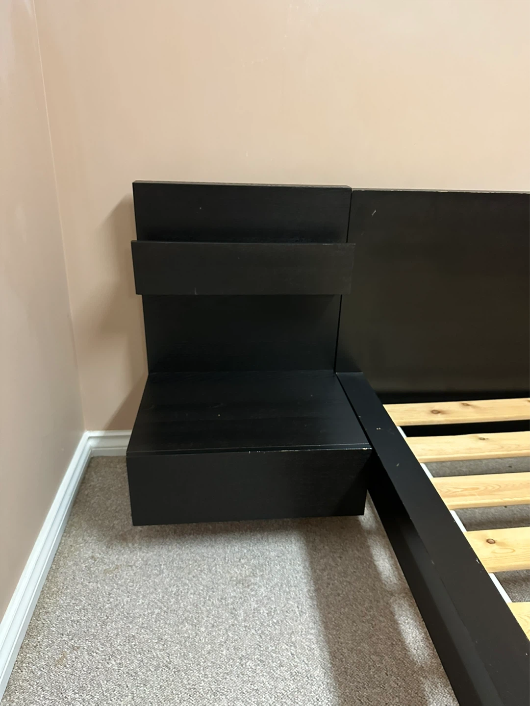 Ikea Queen bed frame *Free delivery - photo 2