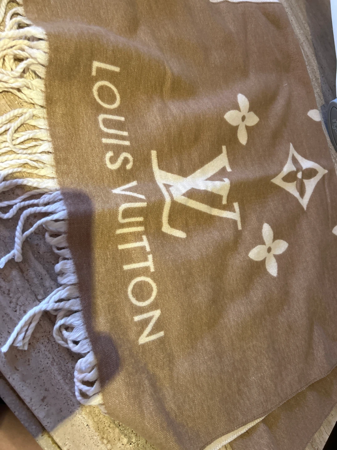 Scarf - Beige Monogram