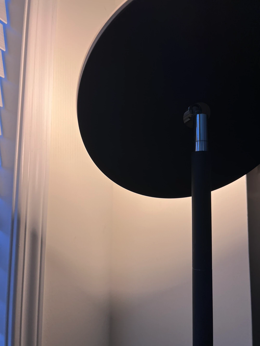 Black LED Floor Lamp with Remote Control - photo 3