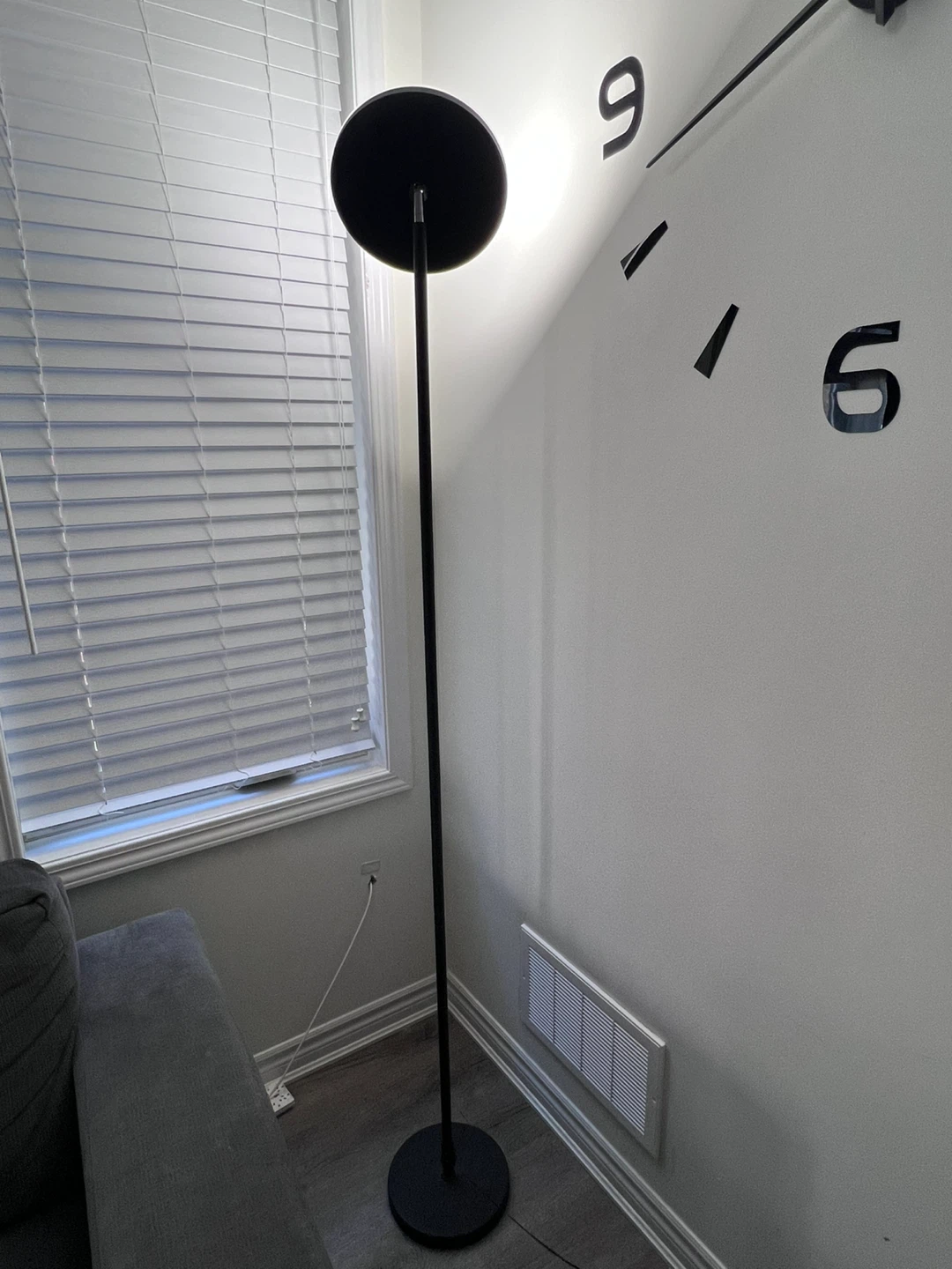 Black LED Floor Lamp with Remote Control