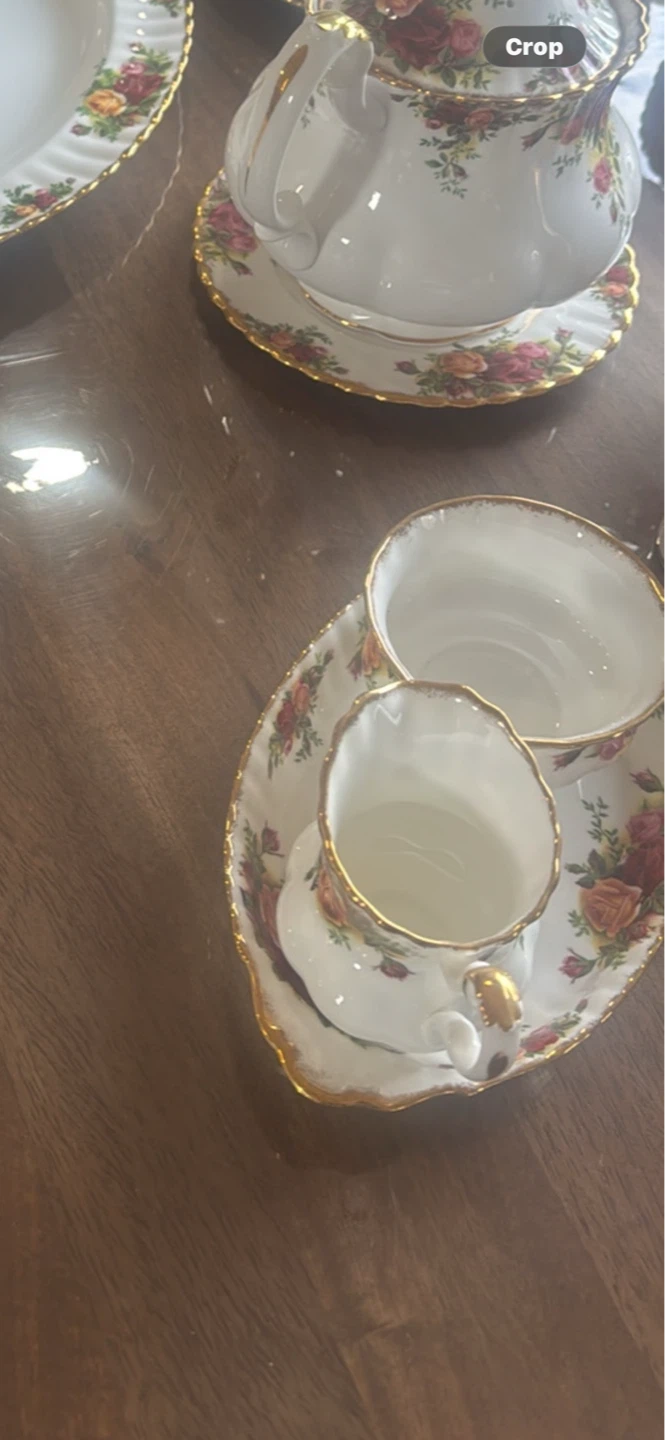 Royal Albert old country rose