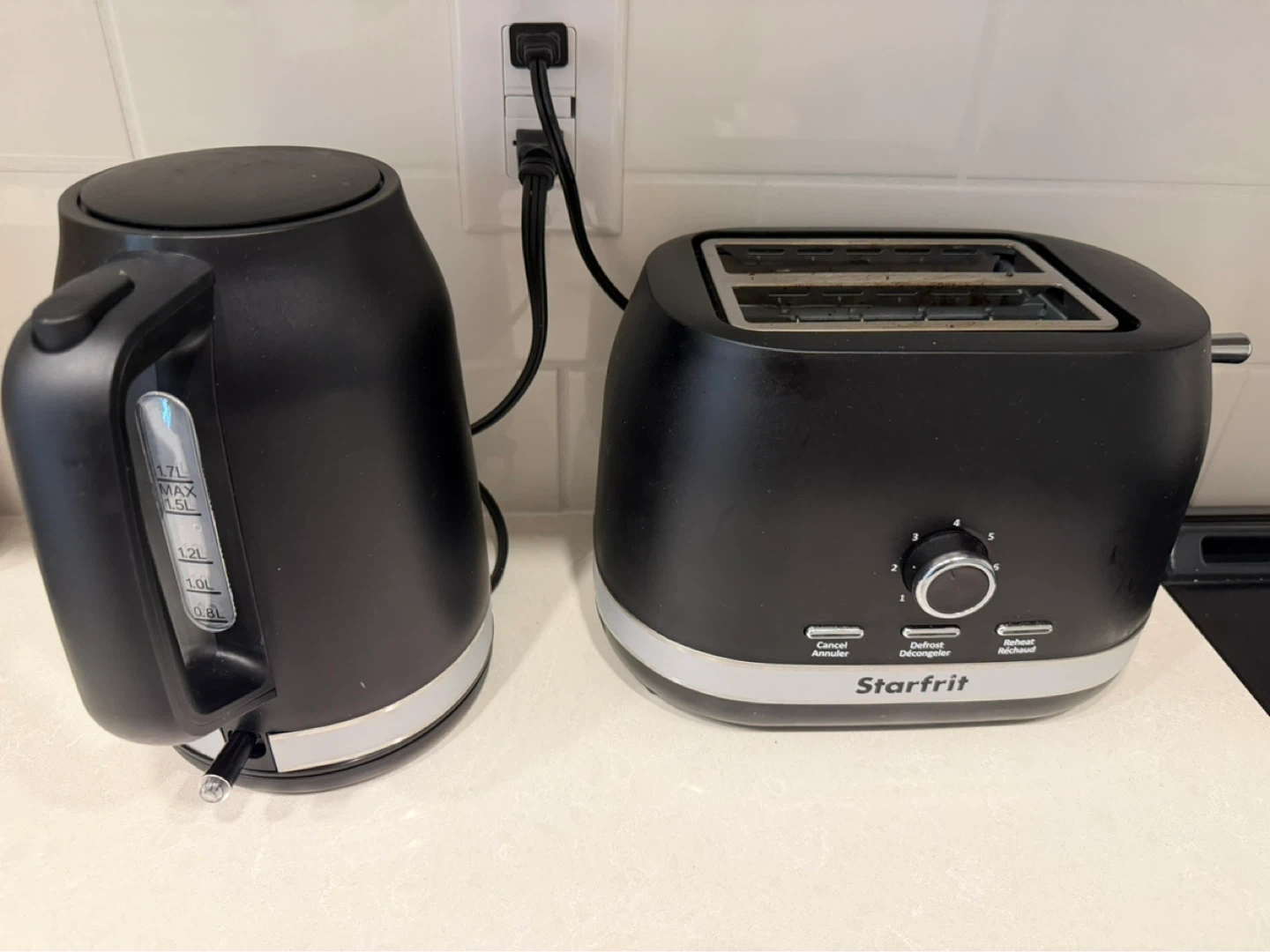 Starfrit 2-Slice Toaster & Electric Kettle Set